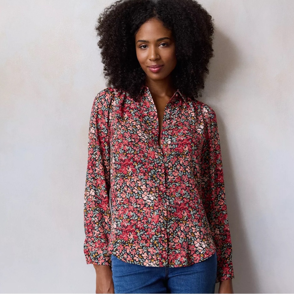 LC Laura Conrad button up Long Sleeve Black blouse with Floral print size 2X